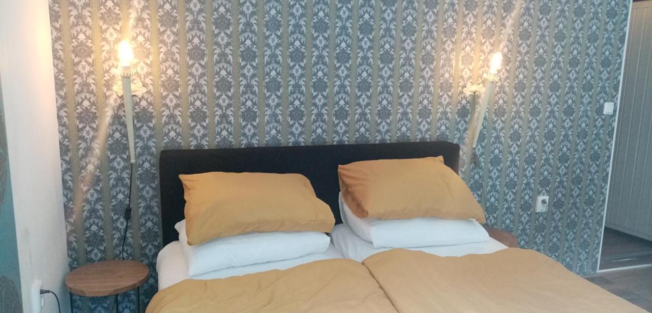 Earnewâld B&B Aan Het Water מראה חיצוני תמונה