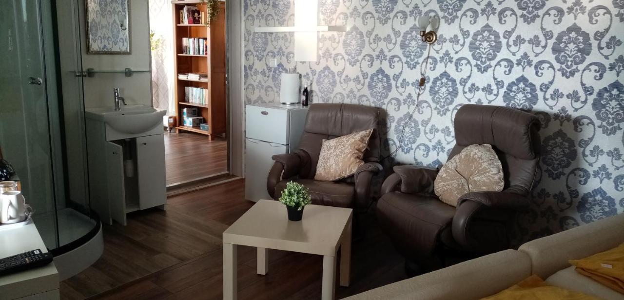 Earnewâld B&B Aan Het Water מראה חיצוני תמונה