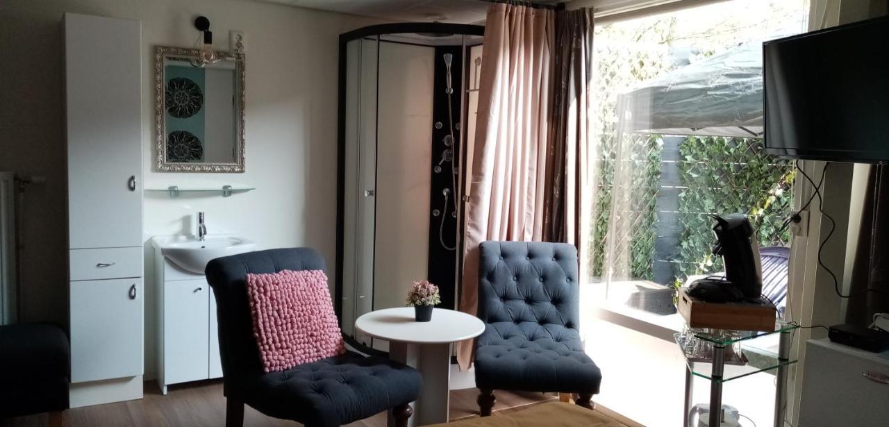 Earnewâld B&B Aan Het Water מראה חיצוני תמונה